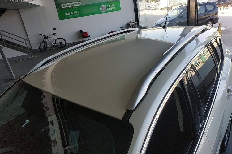 Used Ford Kuga 2017 EcoBoost 180 Two-Wheel-Drive Elite Trim
