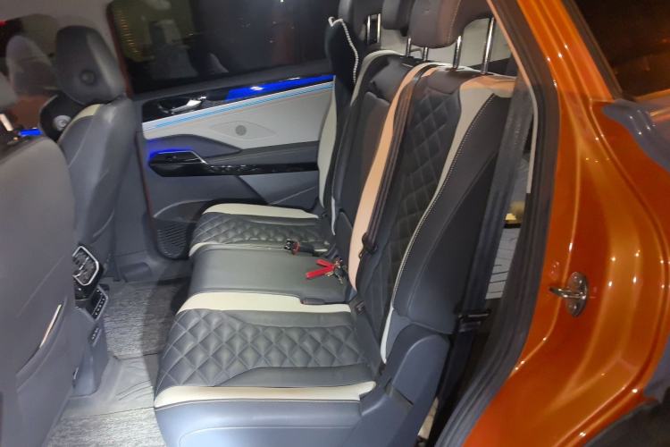 Used Volkswagen ID.6 CROZZ 2021 Long-Range PRO Edition