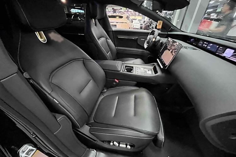 Used  12 2023 650 Three-Laser Four-Wheel Drive GT Version
