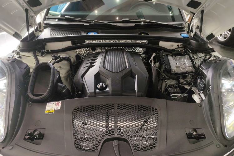 Used Porsche Macan 2023 Macan 2.0T
