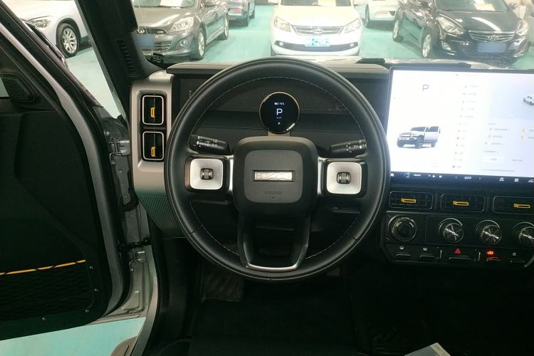 Used  V23 2025 501 Four-Wheel Drive Intelligent Driving Version
