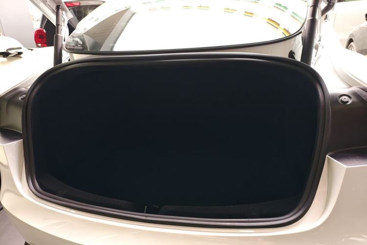 Used Tesla Model 3 2023 Long-Range All-Wheel-Drive Version
