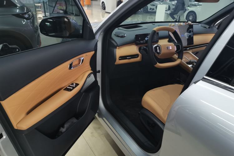 Used  Galaxy Xingjian 7 EM-i 2025 120km Exploration+ Version
