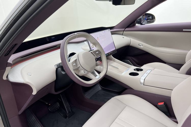 Used  YU7 2025 Ultra-Long Range Rear-Wheel Drive Version
