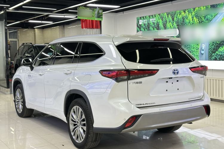 Used Toyota Highlander 2022 Dual-Engine 2.5L Four-Wheel Drive Supreme Edition 7-Seater
