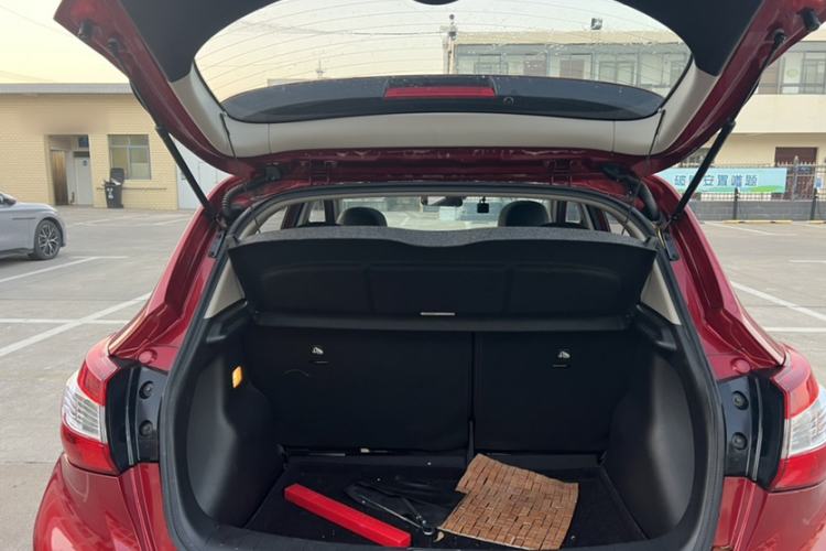 Used Nissan Tiida 2016 1.6L CVT Smart Drive Edition
