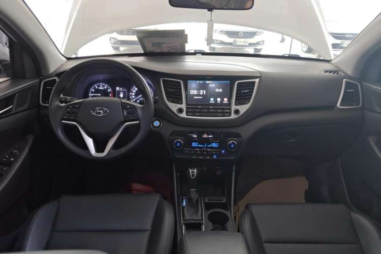 Used Hyundai Tucson 2015 1.6T Dual-Clutch Two-Wheel-Drive Smart Model
