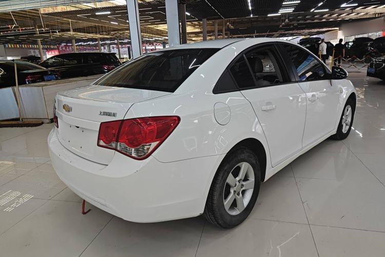 Used Chevrolet Cruze 2013 1.6L SL MT
