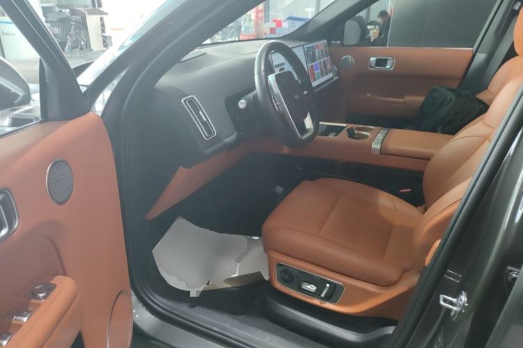 Used Li Auto L9 2022 Max model
