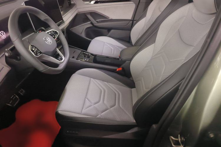 Used Volkswagen Tayron 2025 Tiguan L 380TSI 4Motion Luxury Easy Package
