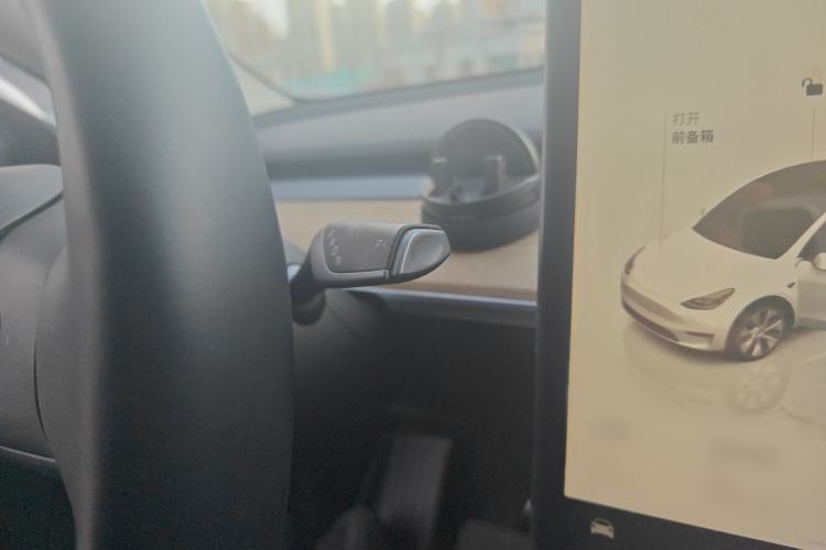 Used Tesla Model Y 2022 Rear-Wheel-Drive Version
