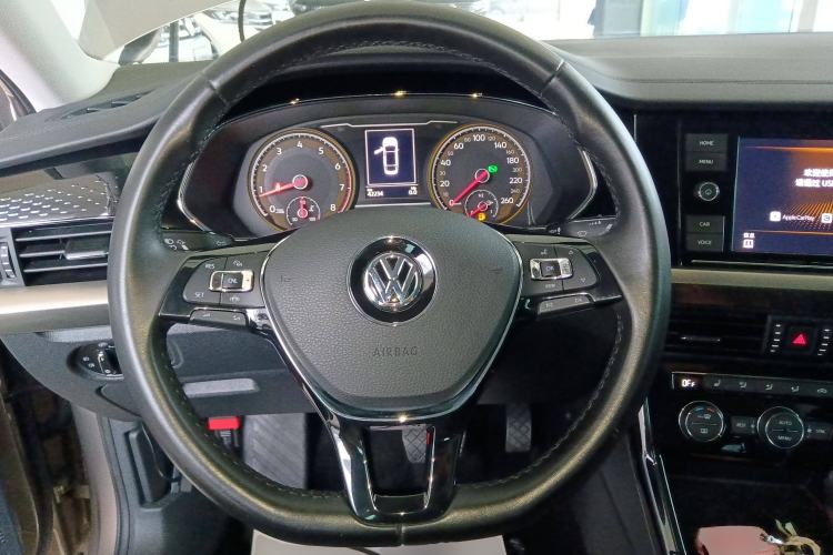 Used Volkswagen Passat 2019 330TSI Elite Edition China VI
