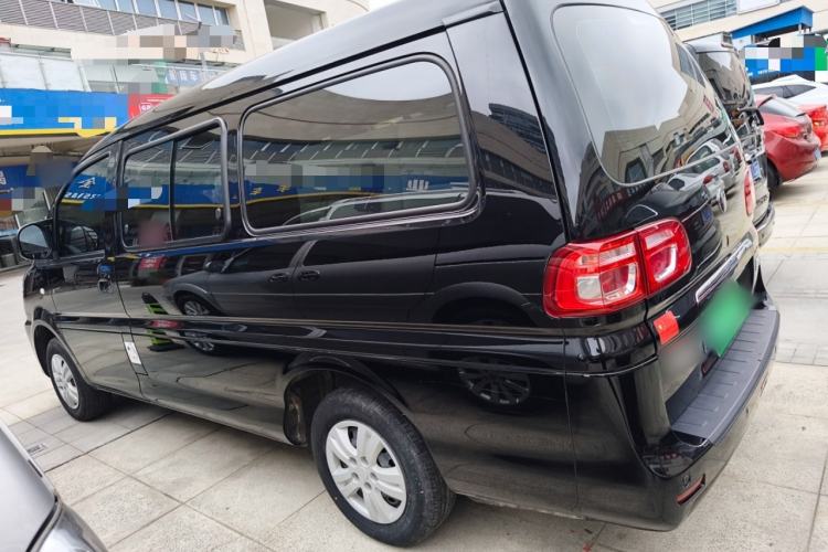 Used FORTHING Lingzhi 2023 M5L 1.6L Base Model 7 Seats
