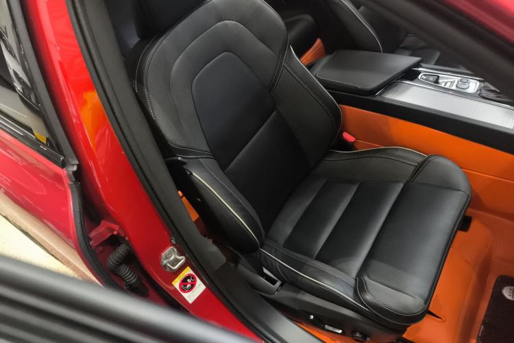 Used Volvo S60 2020 T4 Zhiyuan Sport Edition
