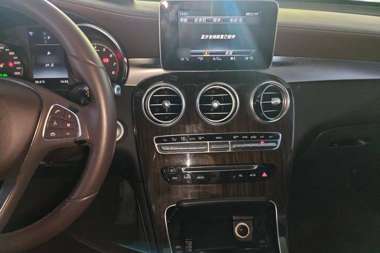 Used Mercedes-Benz GLC 2017 GLC 260 4MATIC Luxury Model