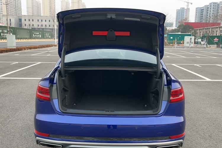 Used Audi A4L 2019 40 TFSI Fashion Edition China VI Emission Standard
