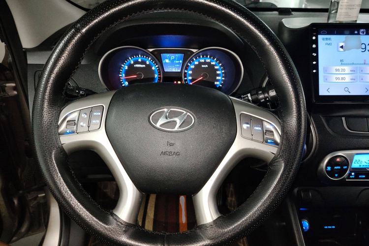 Used Hyundai ix35 2015 2.0L Automatic 2WD Smart Version China V Standard
