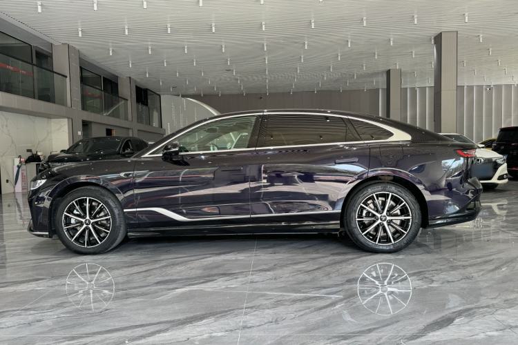 Used VOYAH PASSION 2024 PHEV Four-Wheel Drive Ultra-Long Range Executive Edition