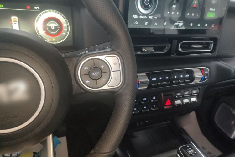 Used  T01 2025 2.0T Changfeng
