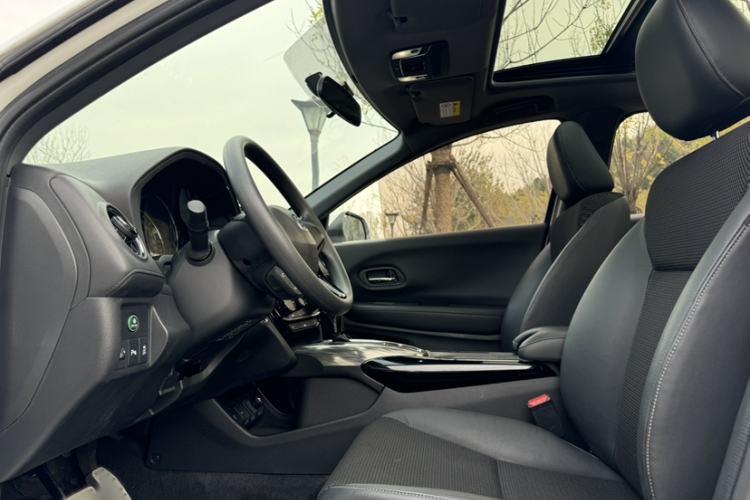 Used Honda XR-V 2017 1.8L EXi CVT Comfort Version
