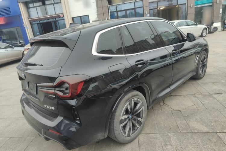 Used BMW iX3 2023 Leading Model