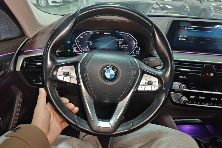 Used BMW 5 Series New Energy 2020 Mileage Upgrade Version 530Le Luxury Package
