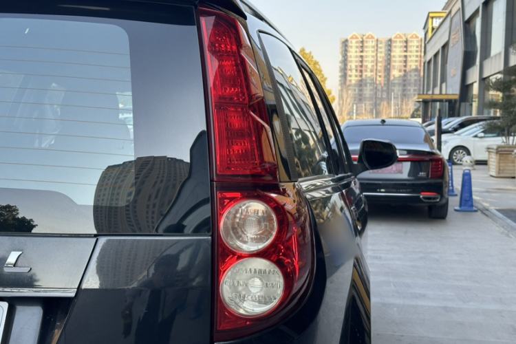 Used Haval H5 Classic 2015 2.0L Manual Two-Wheel Drive Entry-Level Trim
