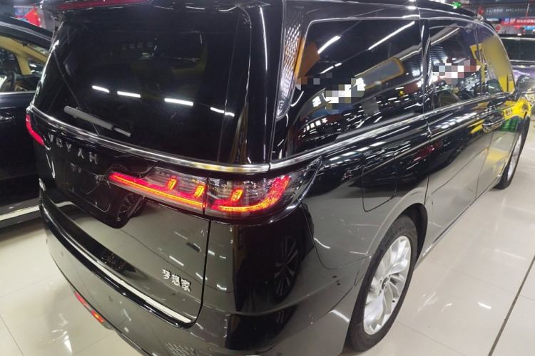 Used VOYAH Dream 2024 PHEV Extended-Range Premium Edition
