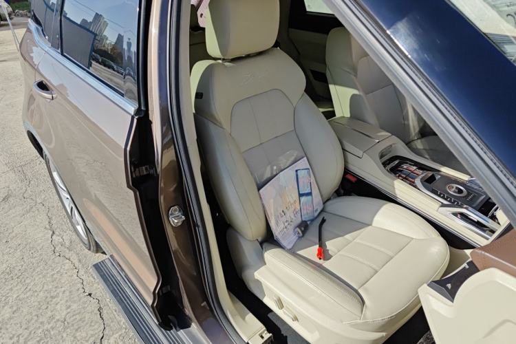 Used Zotye T700 2017 1.8T Dual-Clutch Prestige Model
