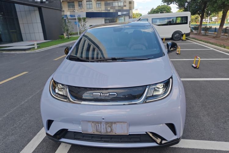 Used BYD Dolphin 2023 420 km Fashion Edition
