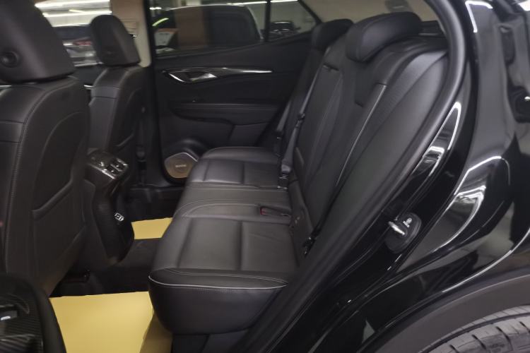 Used Buick Envision 2023 Encore S 652T Two-Wheel-Drive Luxury Model