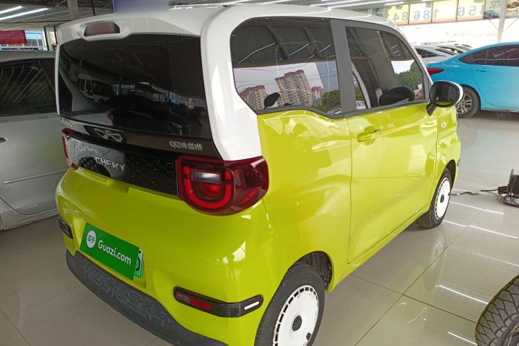 Used Chery QQ Ice Cream 2024 Youth Edition 205km Milkshake