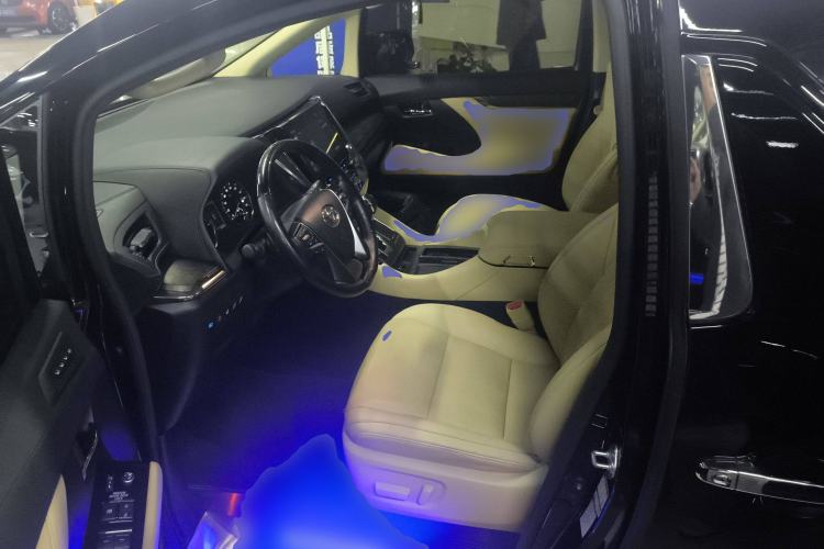 Used Toyota Alphard 2021 Dual-Motor 2.5L Premium Edition
