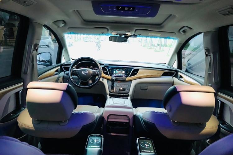 Used Buick GL8 2017 ES 28T Comfort Model China V Standard
