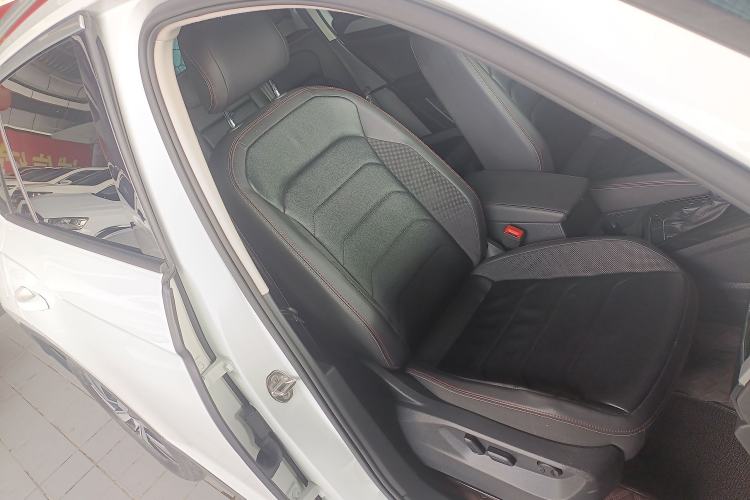 Used Volkswagen Tayron 2019 330TSI Two-Wheel-Drive Luxury Version China V Emission Standard
