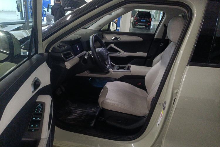 Used BYD Yuan UP 2025 Intelligent Driving Version 401 km Leading Edition
