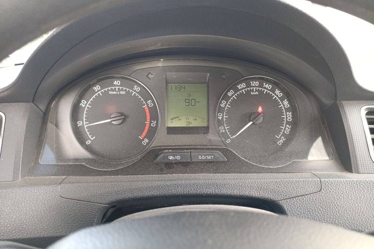 Used Skoda Rapid 2015 1.6L Manual Smart Selection Model
