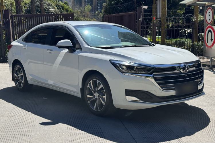 Used BAIC Beijing U7 2019 1.5T Manual Elite Edition China VI
