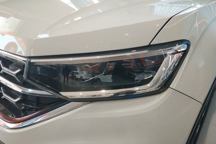 Used Volkswagen Tayron 2023 300TSI Two-Wheel-Drive Luxury Plus Advanced Edition