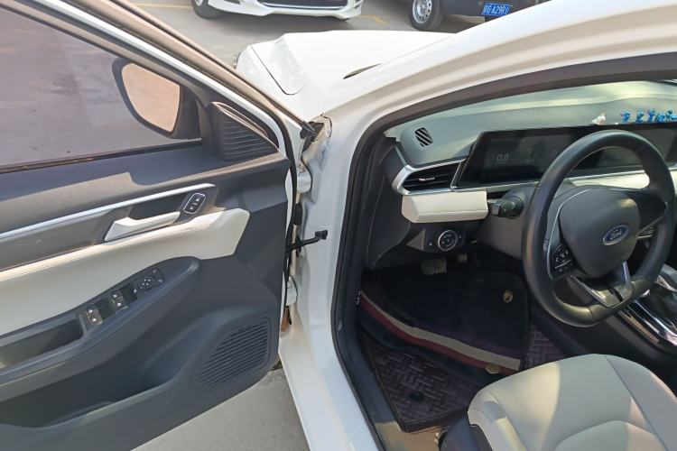 Used Ford Escort 2021 1.5L Automatic Diamond Edition
