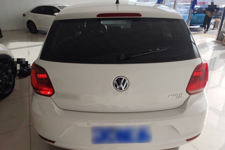 Used Volkswagen Polo 2016 1.6L Automatic Comfort Model
