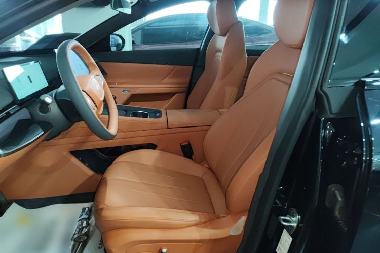 Used  eπ007 2025 Model Pure-Electric 550 Executive Edition