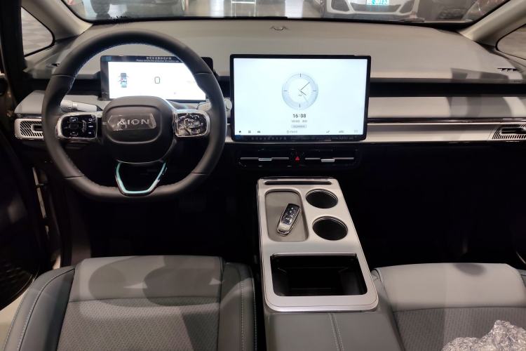 Used AION Y 2023 Younger Star Edition
