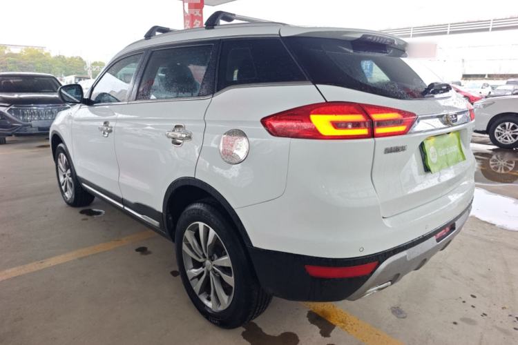 Used Geely Auto Emgrand X7 Sport 2016 2.0L Manual ZhiShang Version
