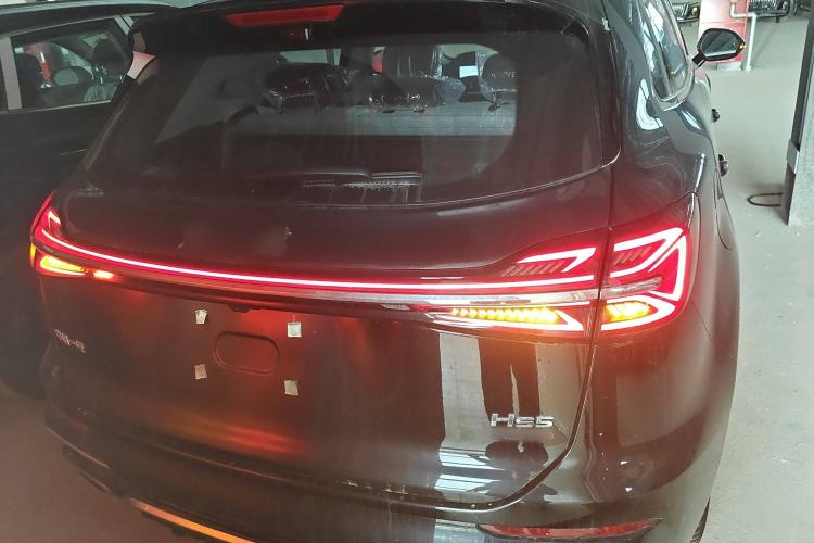 Used Hongqi HS5 2025 2.0T Two-Wheel Drive Flagship Pro Edition
