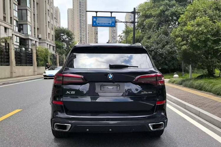 Used BMW X5 2022 Restyled xDrive 30Li Luxury Version M Sport Package
