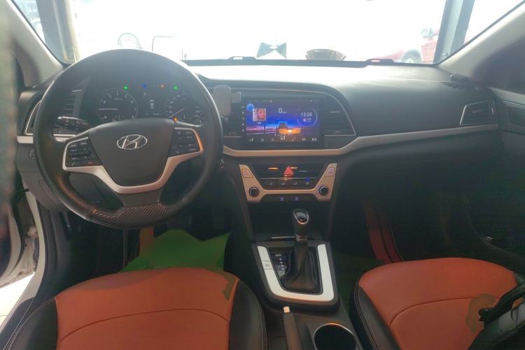 Used Hyundai Elantra 2016 1.6L Automatic ZhiXuan – Elite Version
