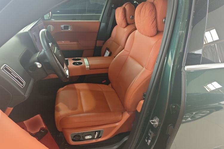 Used Li Auto L8 2023 Pro Model
