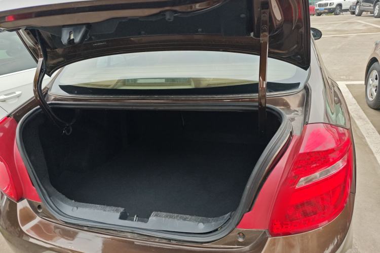 Used Chery E3 2013 1.5L Manual Fashion Model