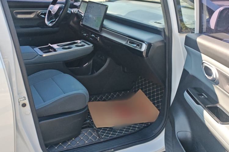 Used AION Y 2023 Plus 510 Enjoy Edition
